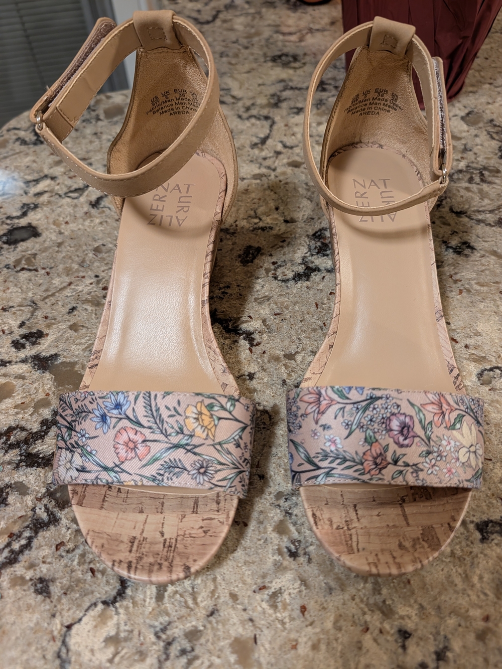 Naturalizer Women's Sz 8W Floral Cork Ankle-Strap Sandals in Beige
